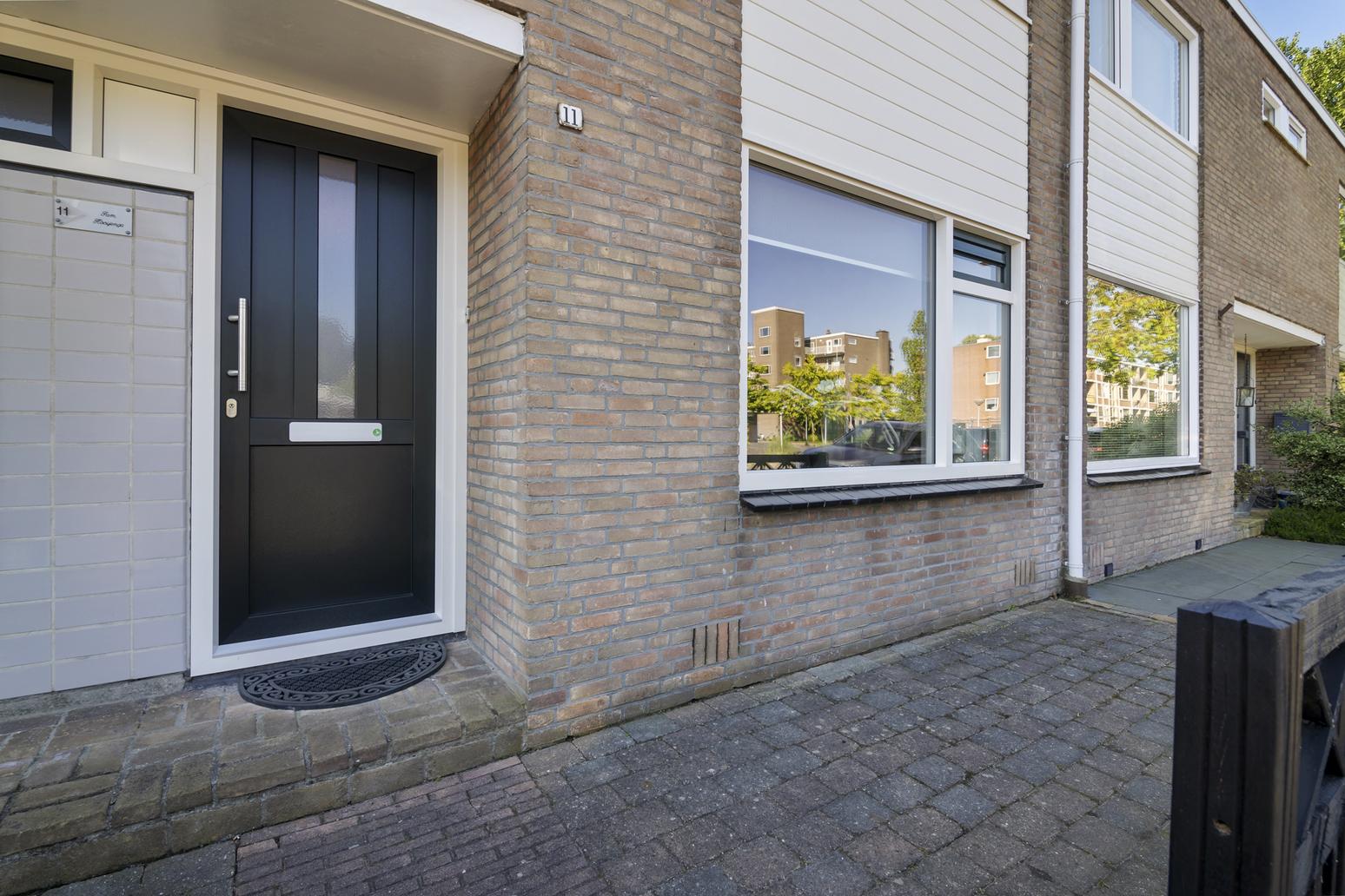 Marowijnestraat 11 in Leeuwarden